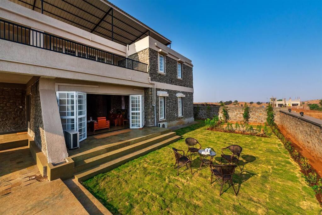 Stone Mansion By Phoenix Stays Igatpuri Extérieur photo