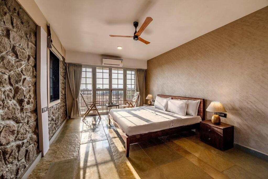Stone Mansion By Phoenix Stays Igatpuri Extérieur photo